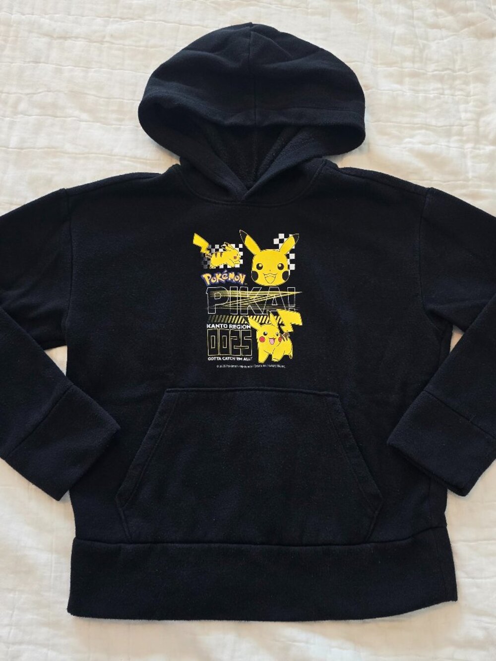 Size 8 Kids Old Navy Pokémon Pikachu Pullover Hoodie